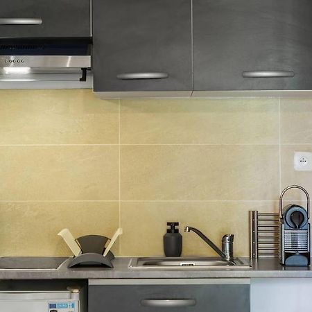 Le Saint-Gilles - Studio A St-Gilles-Les-Bains - Situe Dans Residence Privee Avec Piscine Kültér fotó