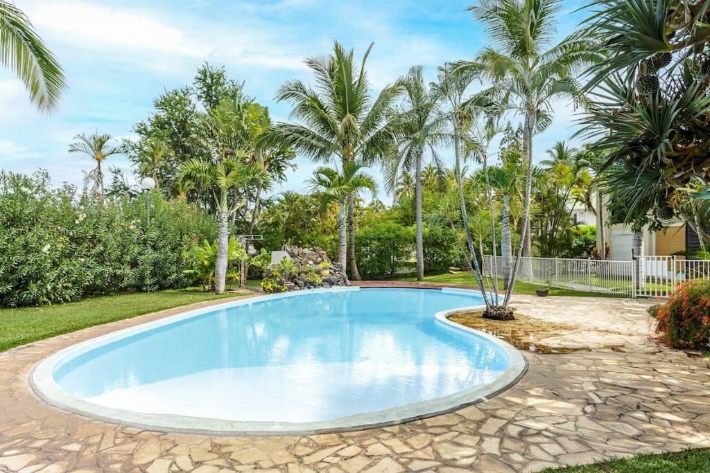 Le Saint-Gilles - Studio A St-Gilles-Les-Bains - Situe Dans Residence Privee Avec Piscine Kültér fotó